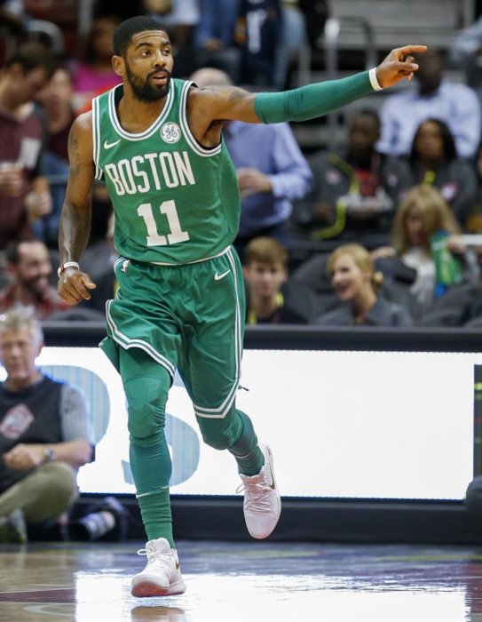 Kyrie Irving lidera el ataque de los líderes Celtics