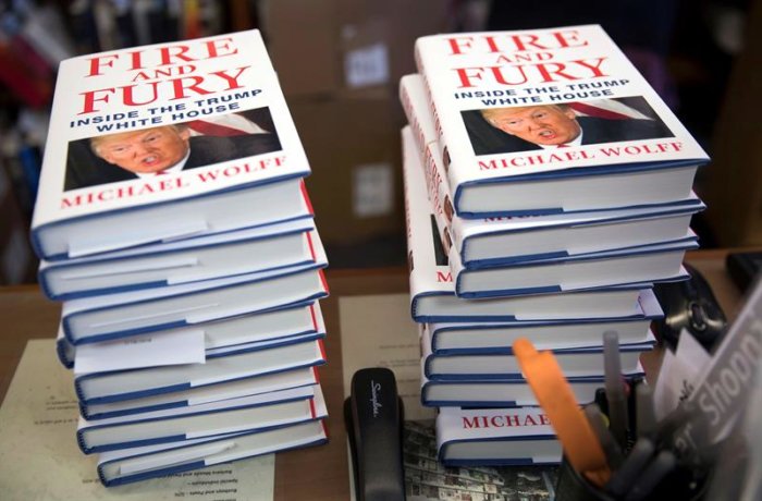 Trump dice que polémico libro sobre él está "lleno de mentiras"
