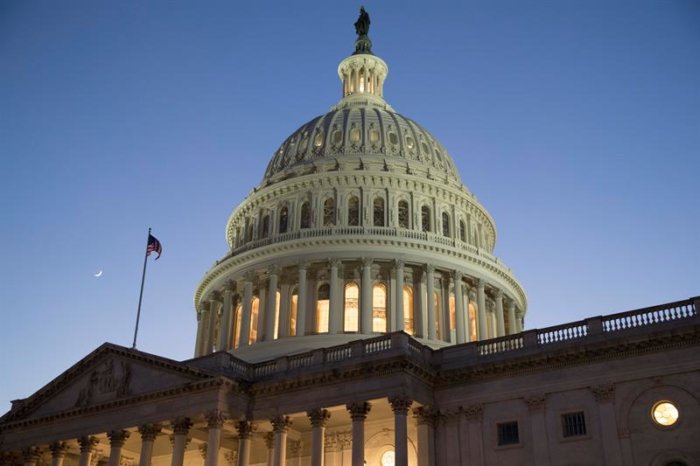 El Senado no aprueba presupuesto y provoca cierre parcial parcial del Gobierno