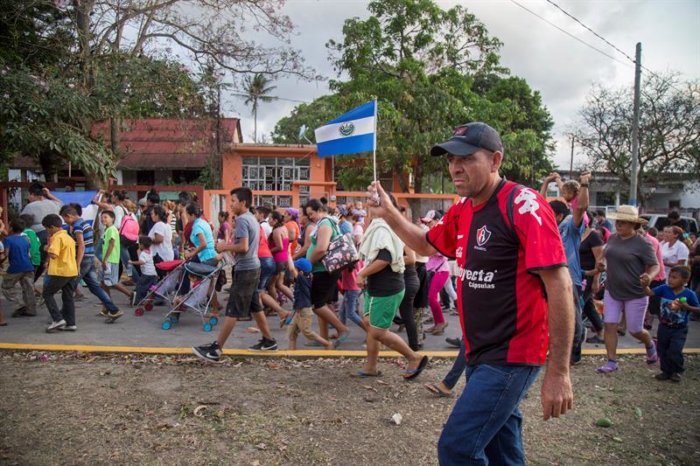 Los primeros migrantes de la caravana de centroamericanos llegan a Puebla
