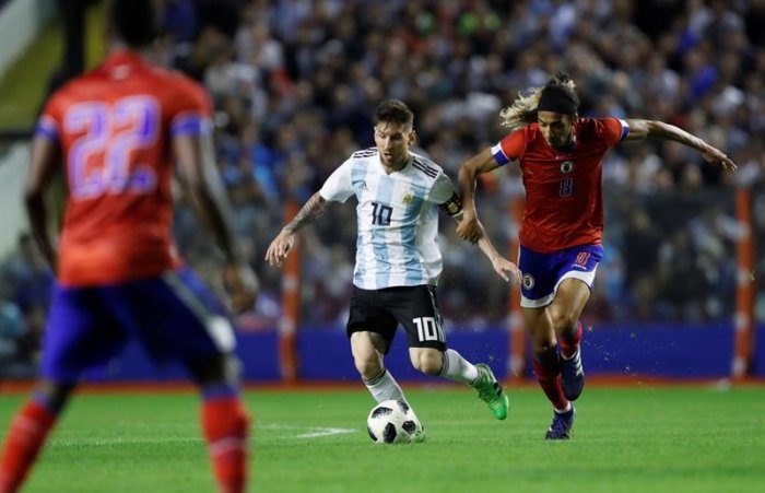Con triplete de Messi, Argentina se despidió goleando 4-0 a Haití