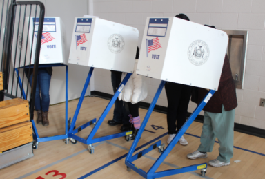 Encuesta revela desinterés de neoyorquinos para votar en las elecciones
