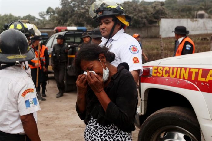Suben a 65 los muertos por la erupción del volcán de Fuego en Guatemala