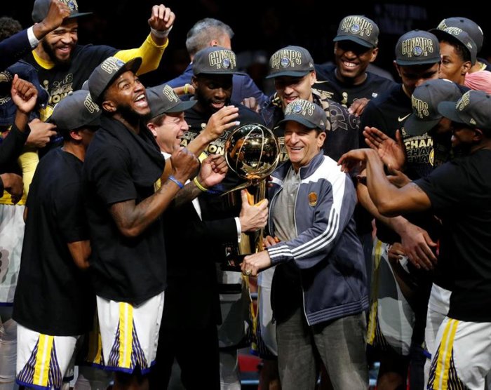 Curry y Durant dan nuevo título a unos Warriors de dinastía (Fotos y Video)