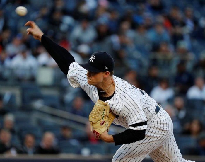 Gray lanza sólido y Yankees superan a Mets en la Serie del Subway