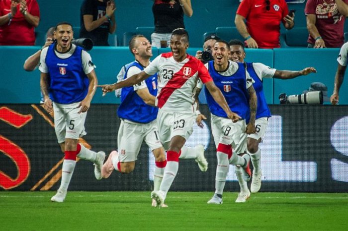 Perú rompe a Chile en clásico de goles y oles en Miami (Fotos y Video)