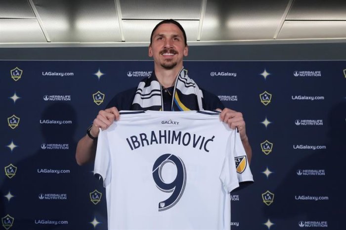 Camiseta de Ibrahimovic la más vendida en la MLS y la de Vela la segunda