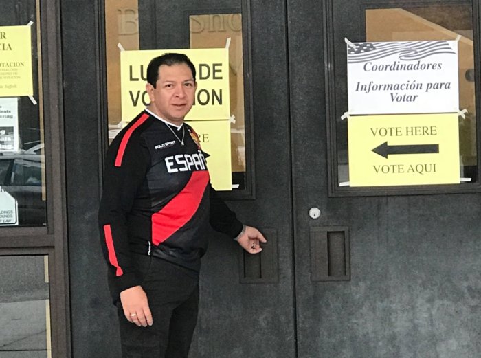 Votantes hispanos hacen la diferencia en el condado de Suffolk
