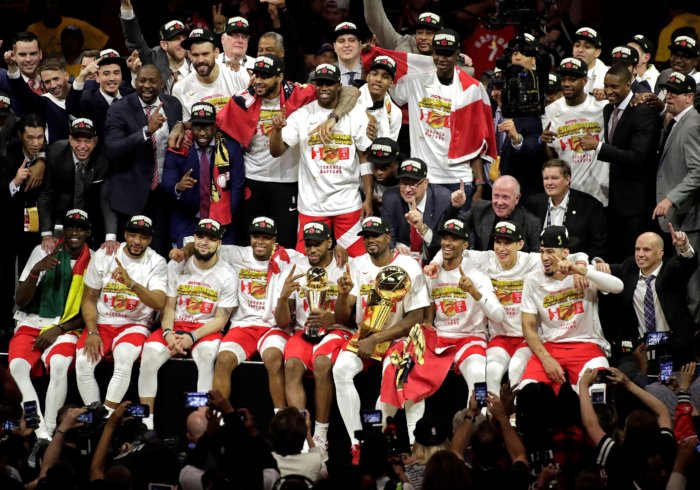 Los Raptors nuevos campeones de la NBA ante unos diezmados Warriors