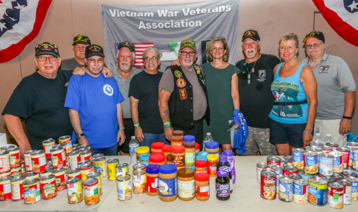 Cientos de veteranos se benefician en evento “Veterans Summer Stand Down”