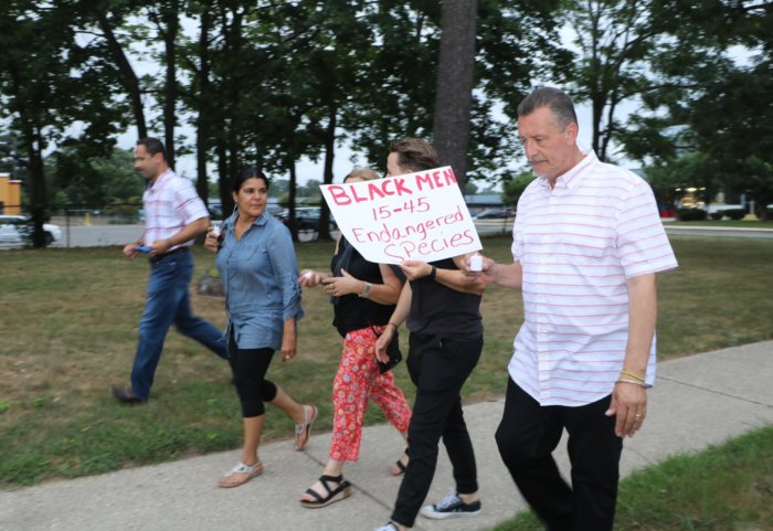 Sam Gonzalez: 'En Long Island marchamos por la paz y la seguridad'