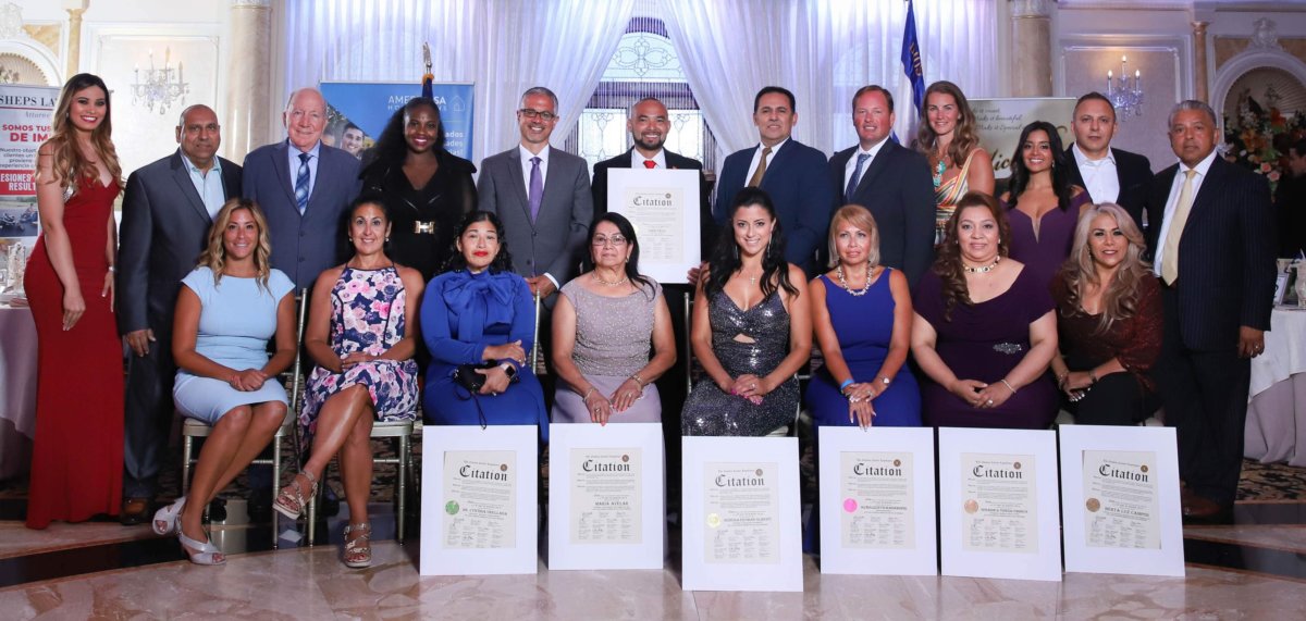 Con gran éxito celebran la Gala Orgullosamente Salvadoreño 2019