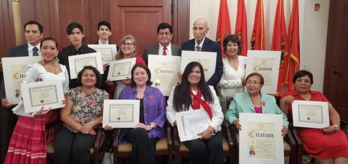 PACCLI y ejecutiva Curran reconocen a peruanos de Long Island