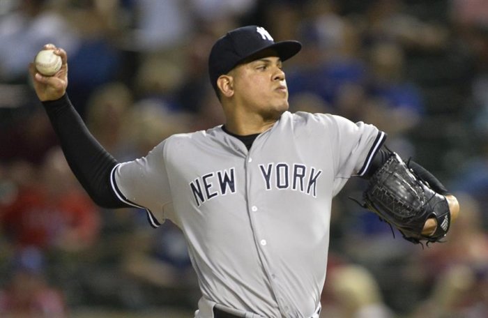 Lanzador de origen dominicano deja a los New York Yankees para reforzar al clásico equipo rival de la ciudad