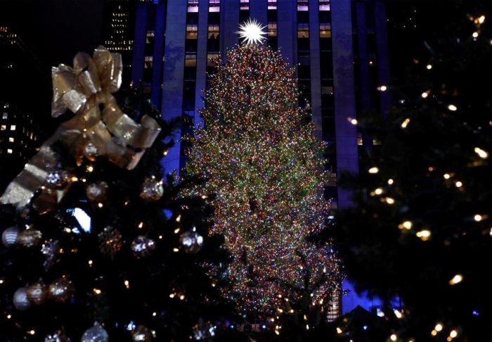 La Navidad llega a Nueva York con encendido del árbol del Rockefeller Center