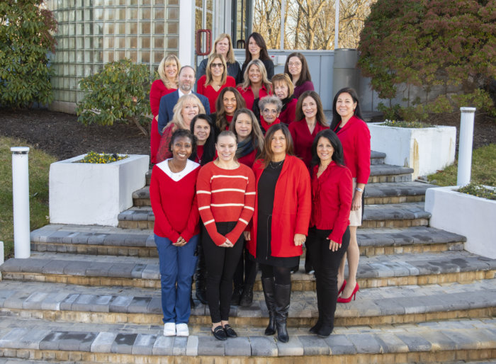 Invitan a almuerzo anual 'Go Red for Women' en Long Island