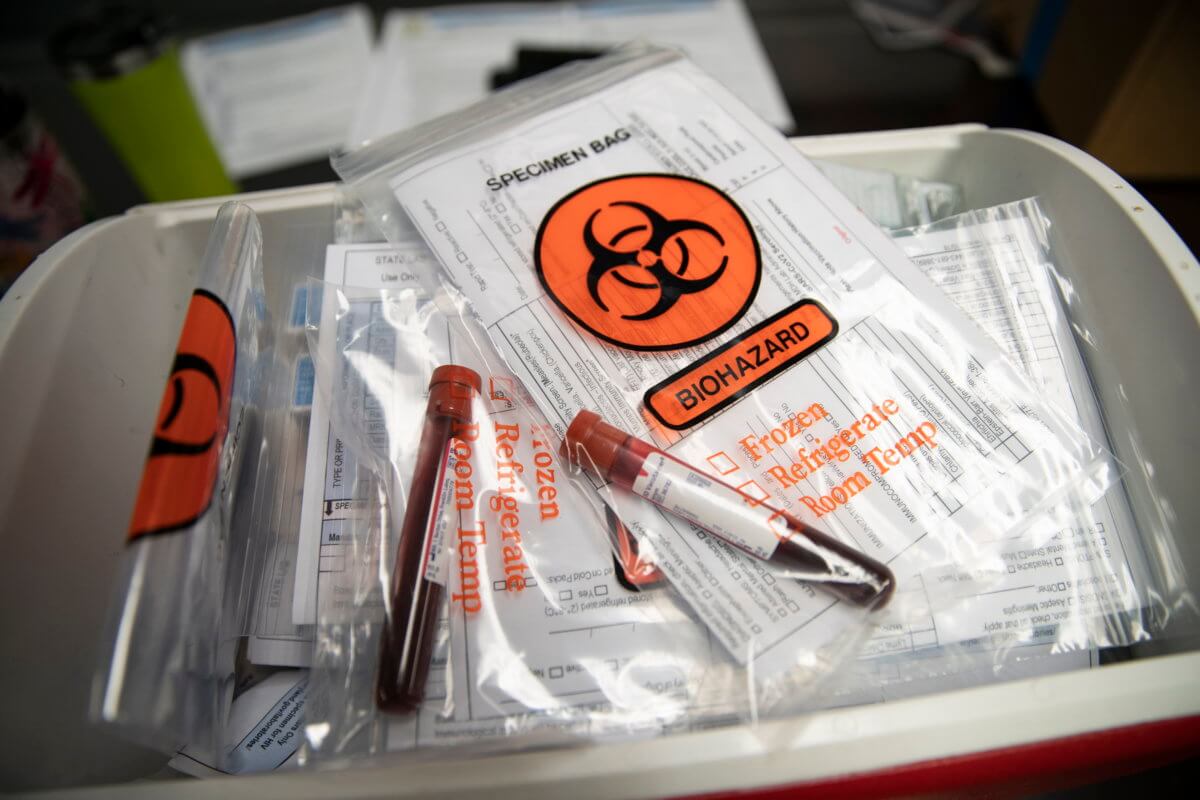 Más de 7.500 indocumentados bajo custodia de ICE tienen Coronavirus