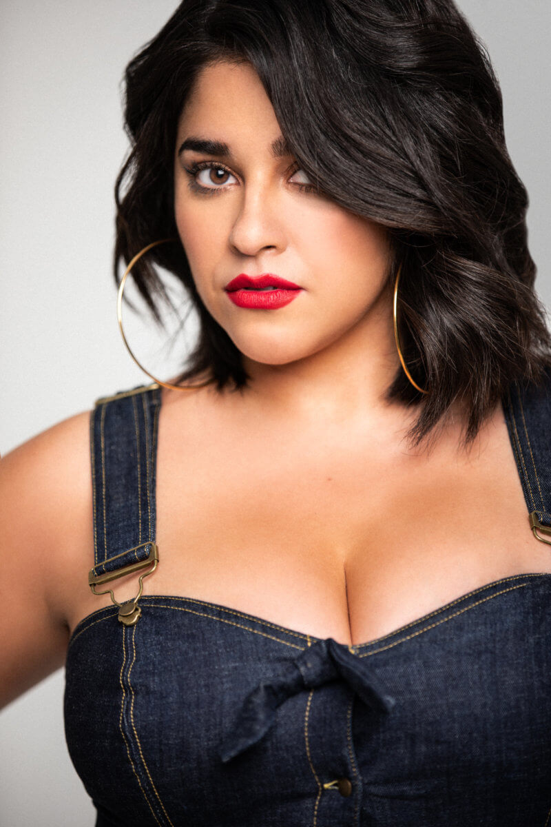 Noemí González es ‘Suzette Quintanilla’ en nueva serie de Netflix “Selena”