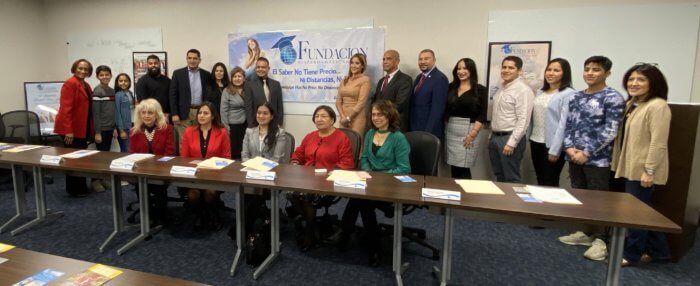 Fundación Hispanoamericana otorga becas de estudio a 5 jóvenes de Long Island
