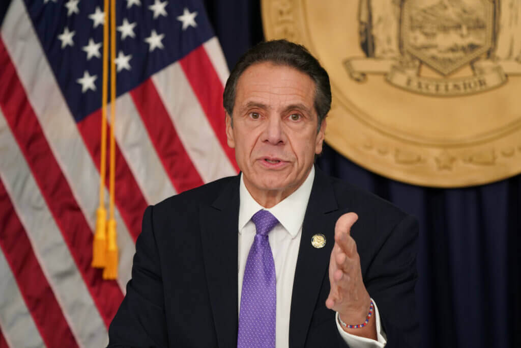 Gobernador revive planes para legalizar la marihuana y financiar la recuperación de COVID en Nueva York