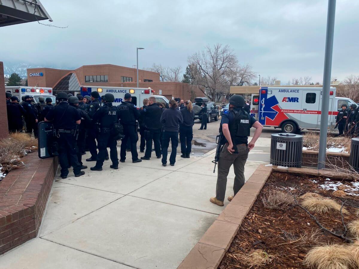 Diez muertos deja el tiroteo en un supermercado de Colorado