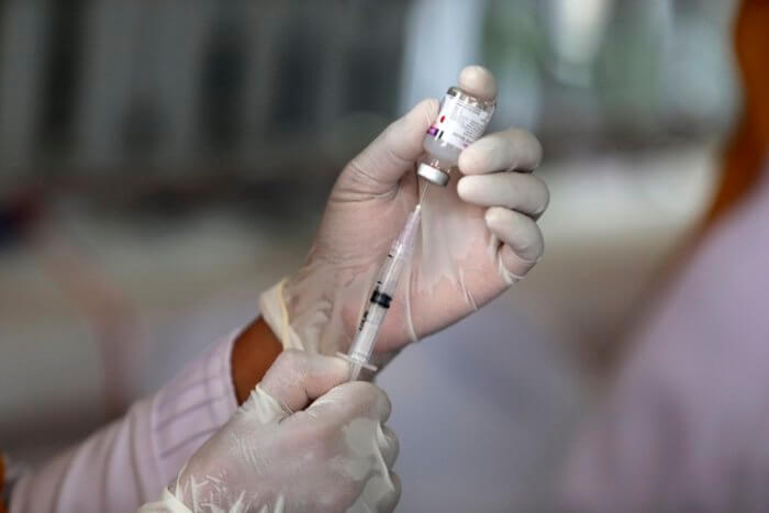 Abren 3 sitios de vacunación masiva en Old Westbury, Brentwood y Southampton