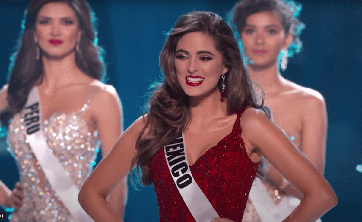 ¡La Belleza vuelve a Brillar! Nas Bolívar y Carlos Adyan nos traen toda la emoción de Miss Universo ¡En Vivo!