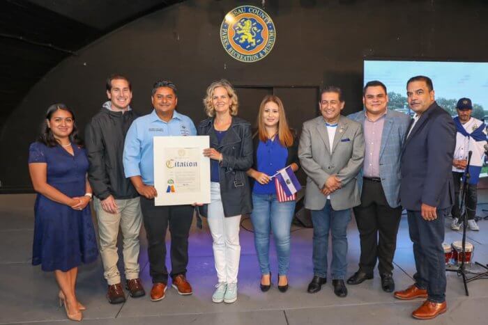 Condado de Nassau celebró a los Salvadoreños-Americanos