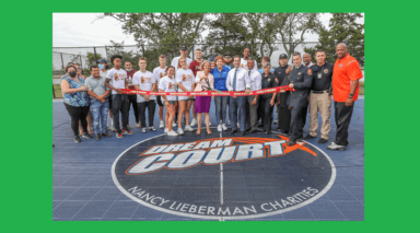 Inauguran cancha de baloncesto en Inwood donado por la leyenda Nancy Lieberman