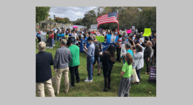 Marcha en Riverhead mantiene presión sobre senador Schumer para lograr el camino a la ciudadanía