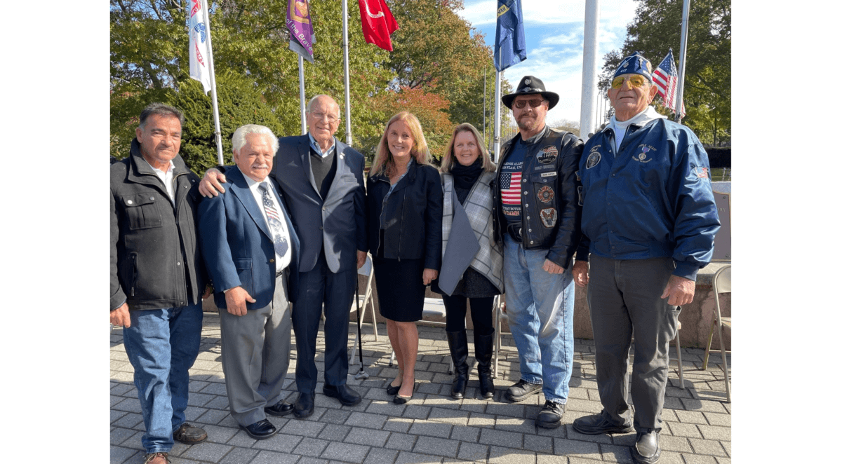 Conmemoran el 'Día de los Veteranos' en el Parque Eisenhower
