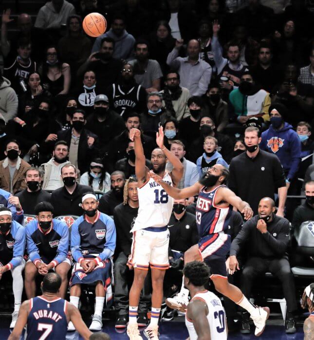 NBA: Los Nets doblegan a los Knicks en el clásico neoyorquino
