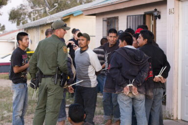 Aplican nuevas prioridades de arresto y deportación de indocumentados