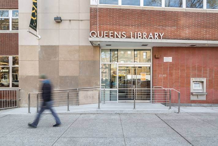 Anuncian reapertura de Biblioteca de Steinway en Queens después de $4.9 millones en mejoras
