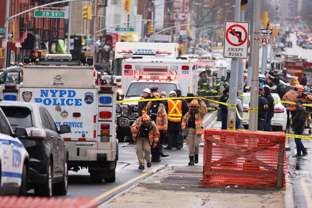 Tiroteo y explosión en el metro de Nueva York deja varios heridos