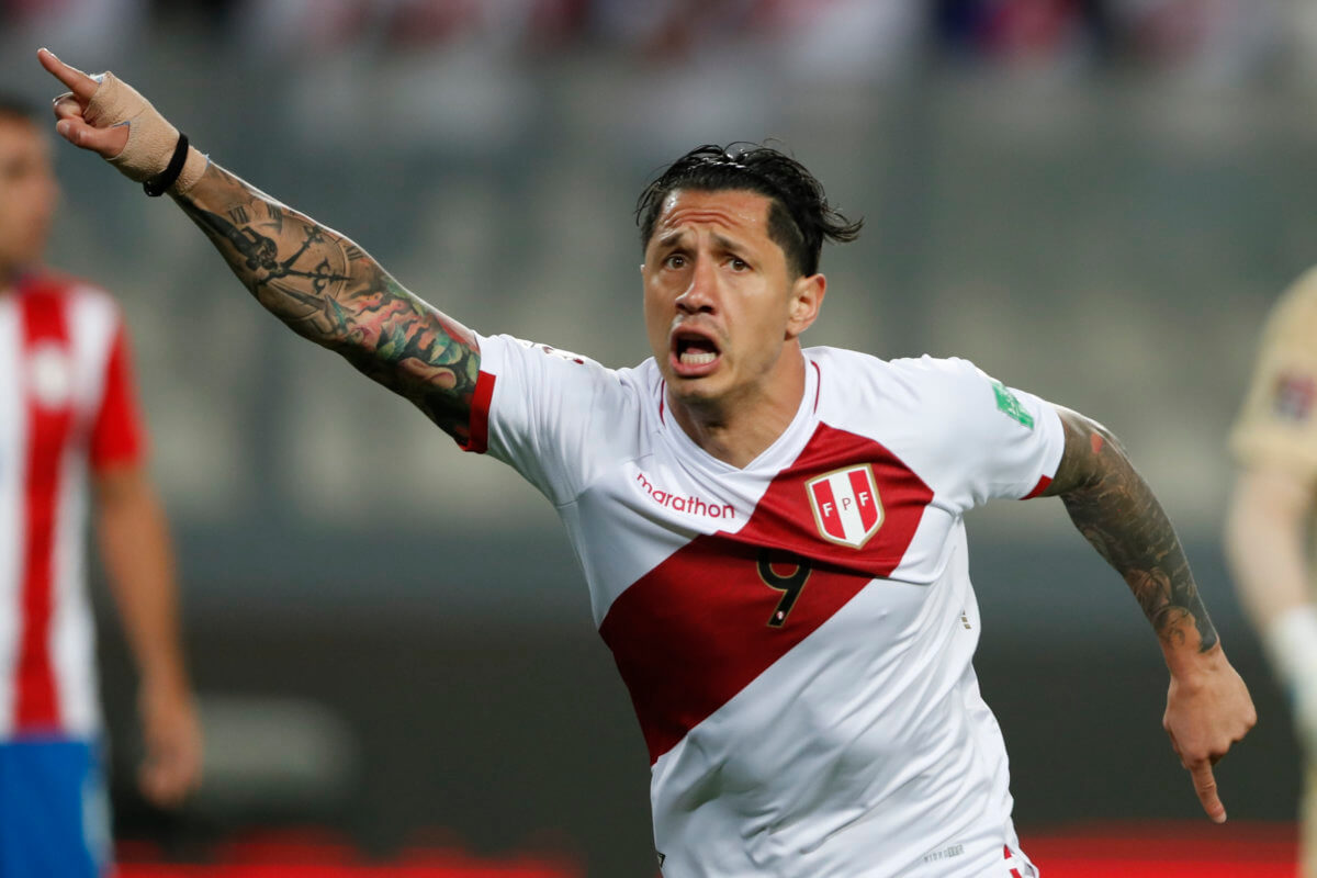 Perú se aferra a 'Lapagol' para ganar Repechaje y llegar al Mundial 2022