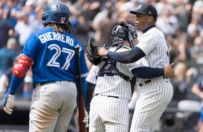 Venezolano Torres pega cuadrangular y remolca el triunfo de los Yankees
