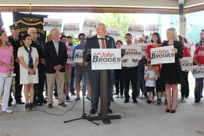 Senador estatal Jonh Brooks anuncia que buscará la reelección