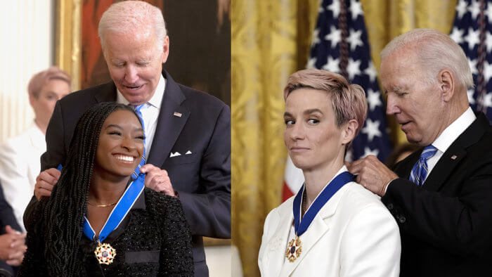 Estrellas del deporte, Simone Biles y Megan Rapinoe, condecoradas por Biden