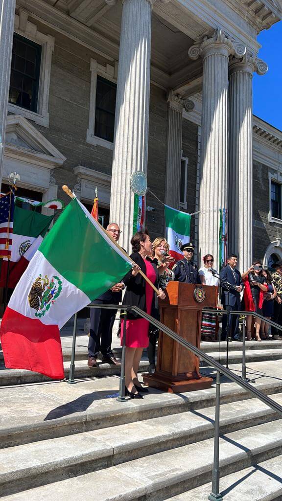 Condado de Nassau se luce celebrando la Independencia de México