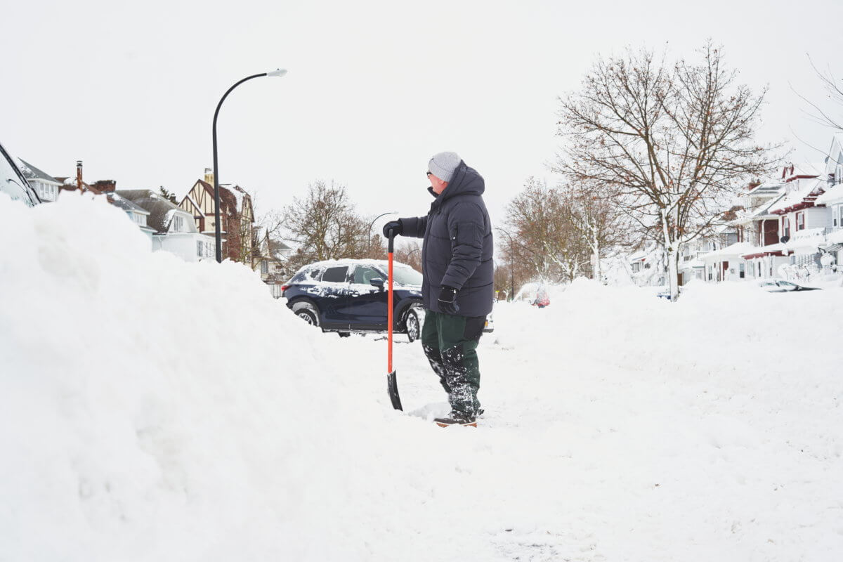 Goya dona alimentos a afectados por tormenta de nieve en Buffalo