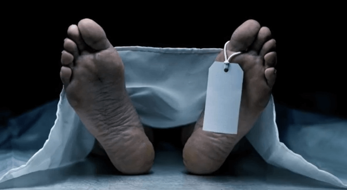Anciana que fue declarada muerta en asilo, 'revive' en funeraria de Suffolk